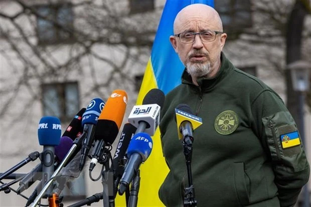 Bộ trưởng Quốc phòng Ukraine Oleksii Reznikov tại cuộc họp báo ở căn cứ không quân Ramstein, Đức, ngày 21/4/2023.