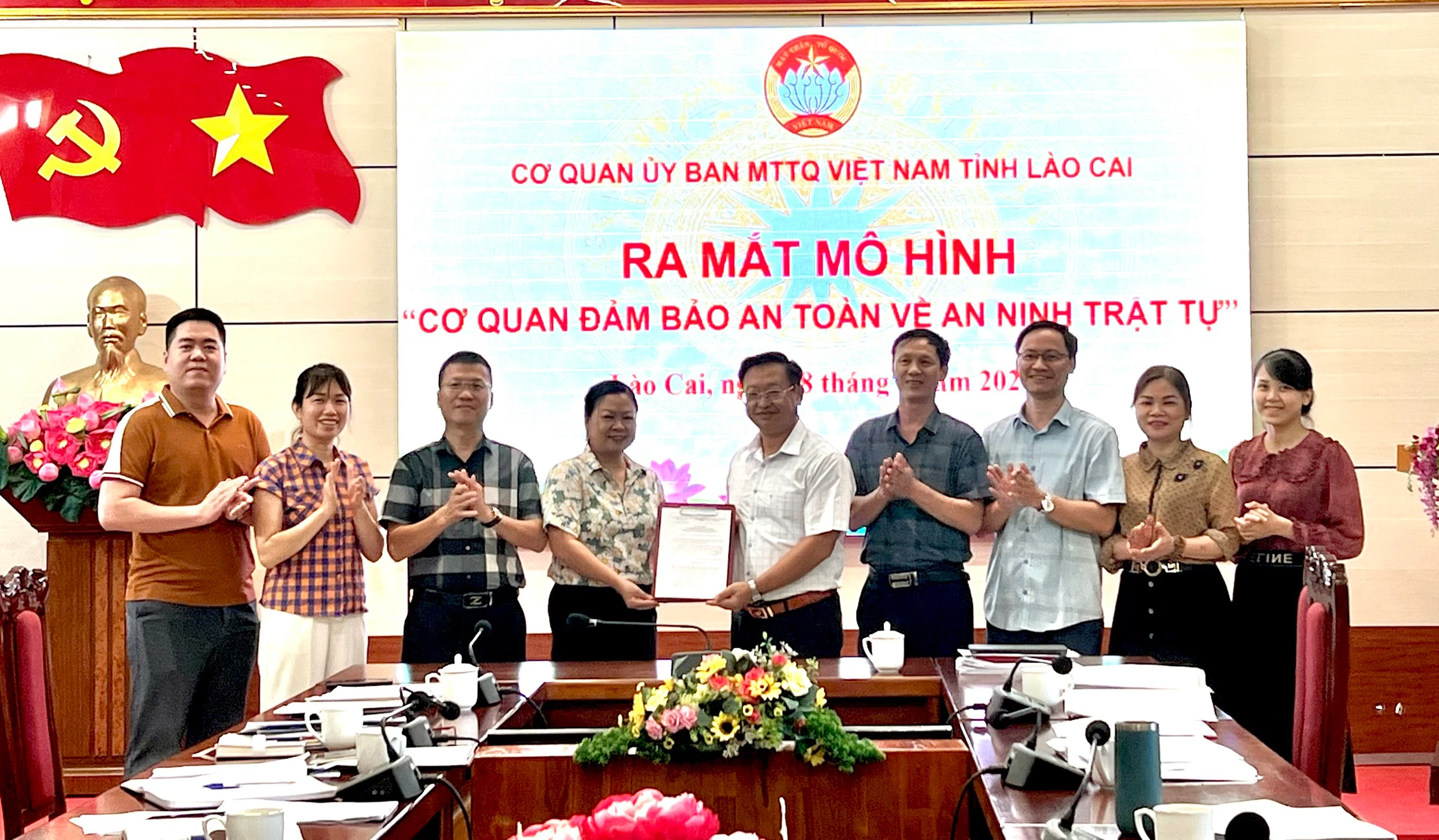 z5550974051157_e1e195c46a74bf89f4a61e53600e1cc1 (1).jpg