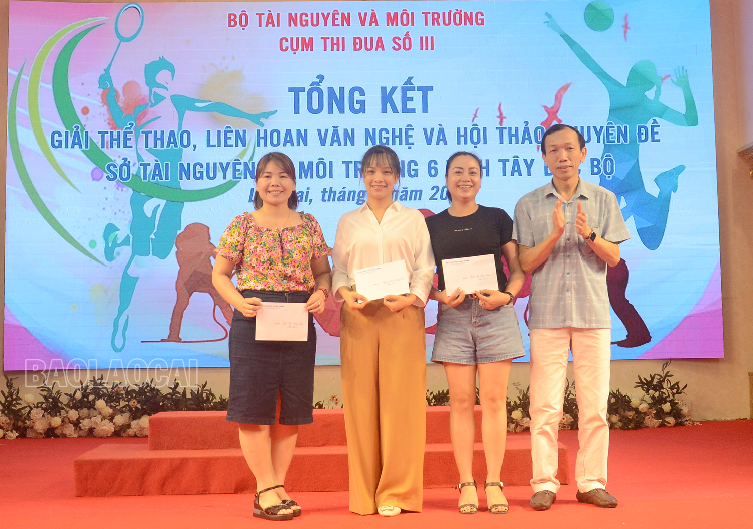 Trao giải bóng bàn nội dung đơn nữ. 22.jpg