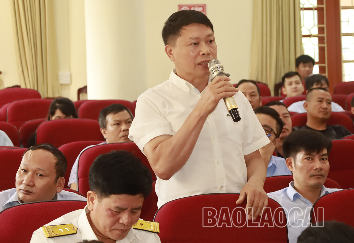 Đại diện doanh nghiệp nêu đề xuất, kiến nghị. sa pa 3.jpg