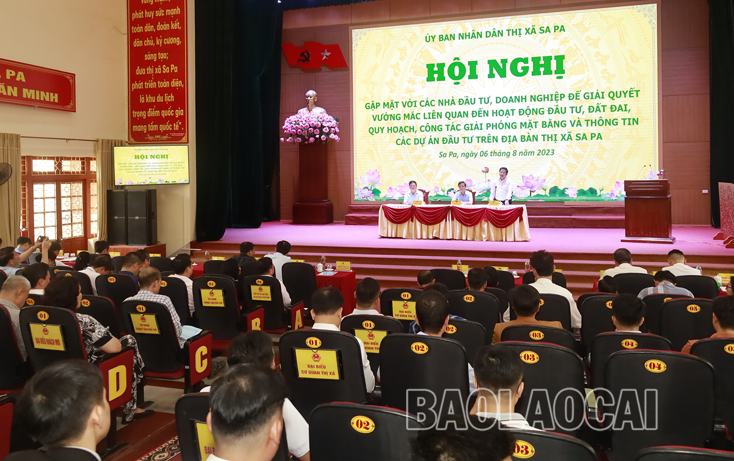 Quang cảnh hội nghị. sa pa 1.jpg