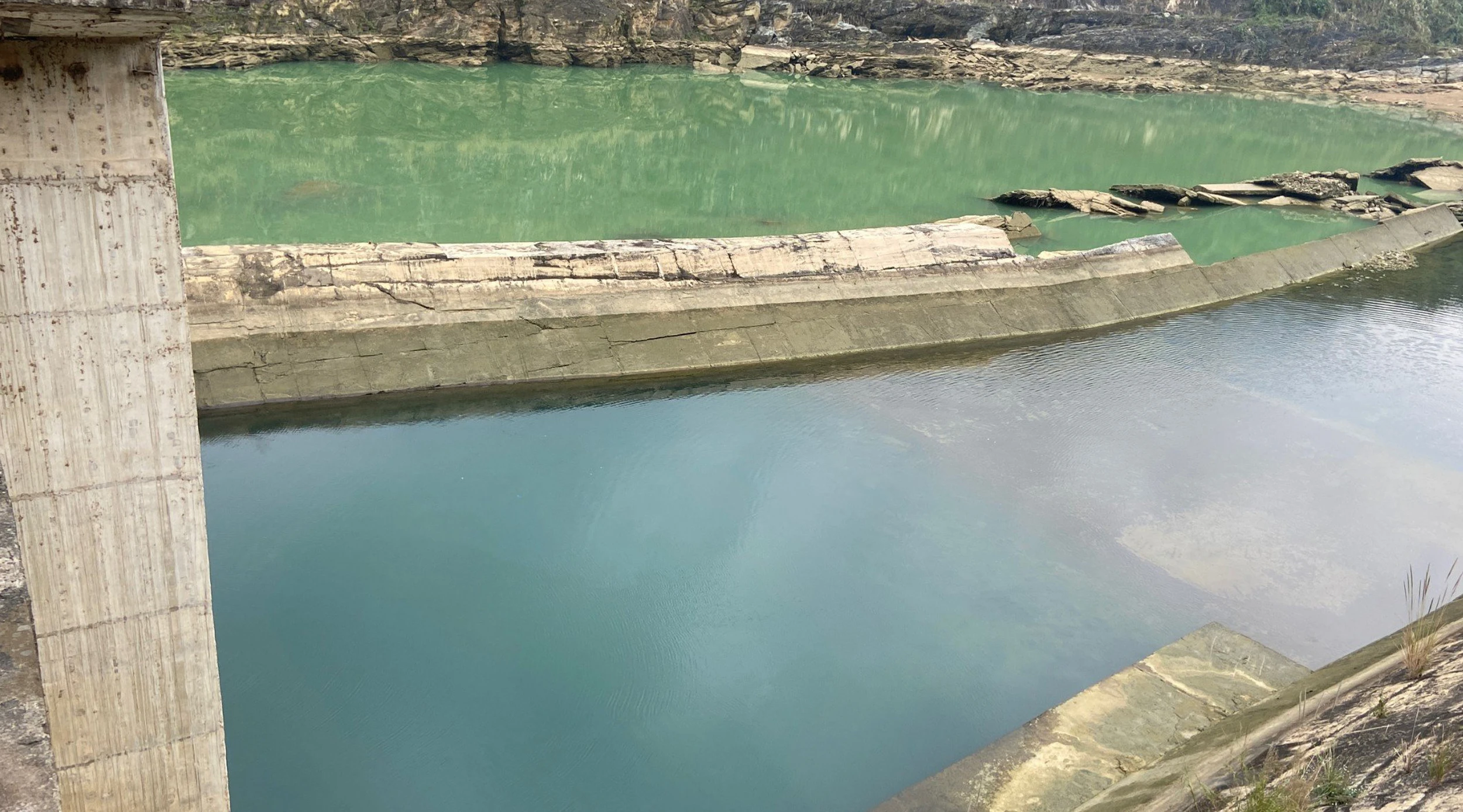 Nhà máy thủy điện Bắc Hà duy trì dòng chảy cho hạ lưu.jpg