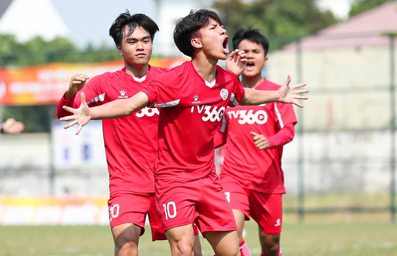 U19 Thể Công Viettel thắng 2-0 Đông Á Thanh Hóa để vào vòng bán kết.