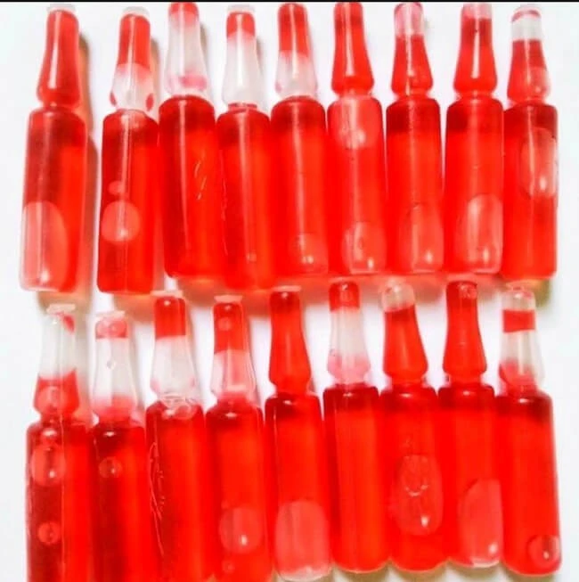 Loại thuốc diệt chuột mà bệnh nhi mua trên trang thương mại điện tử.