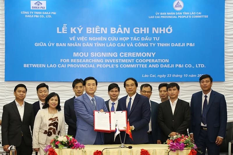 UBND tỉnh Lào Cai và Công ty Daeji P&I ký biên bản ghi nhớ về nghiên cứu đầu tư dự án nghỉ dưỡng 6 sao từ Hàn Quốc.jpg