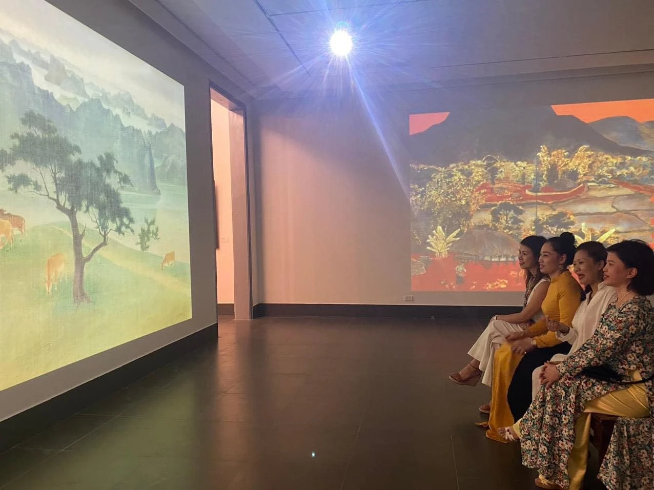 Khu trải nghiệm công nghệ cinemagraph.