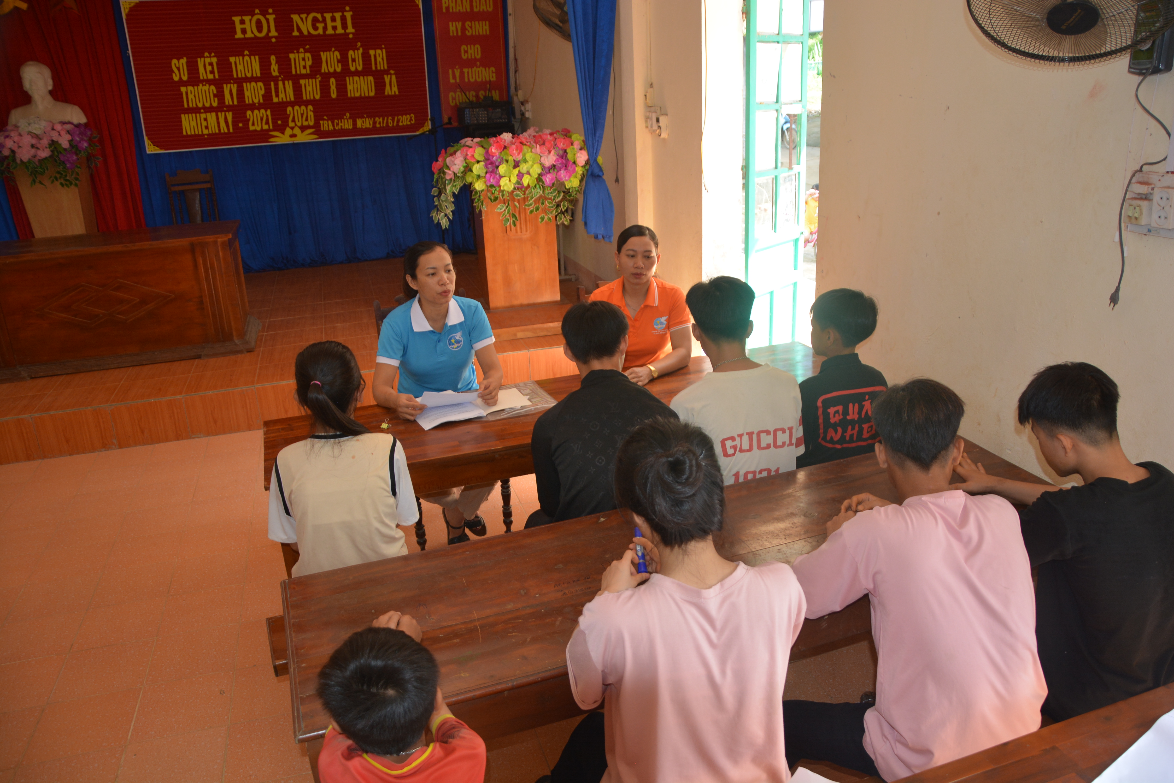 Câu lạc bộ "Thủ lĩnh của sự thay đổi" thôn Trà Chẩu sinh hoạt nền nếp, ổn định vào ngày 20 hằng tháng. DSC_8888.JPG