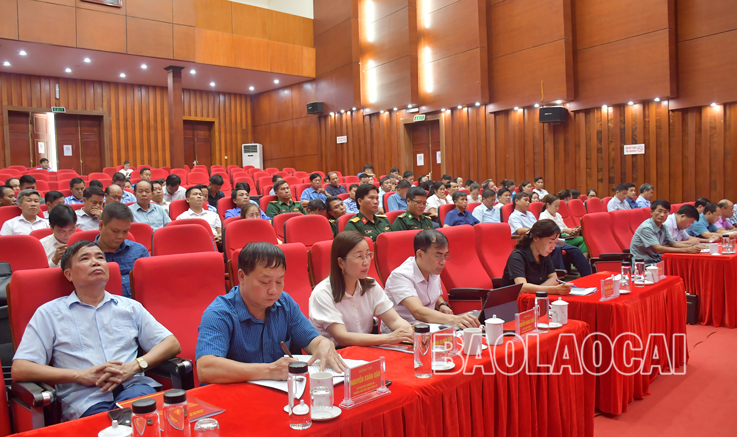Các đại biểu dự hội nghị. mk 2.jpg