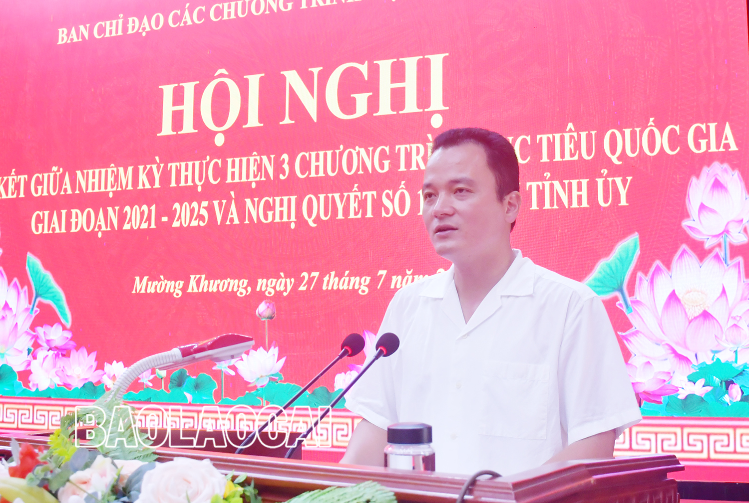 Bí thư Huyện ủy Giàng Quốc Hưng phát biểu tại hội nghị. mk 3.jpg