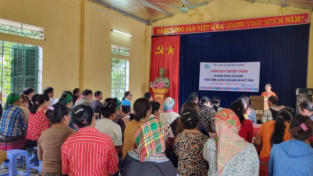 Các hoạt động truyền thông được tổ chức liên tiếp tại các thôn, bản được hưởng lợi từ Dự án 8. z4860814798728_01f94990f3791722b3e7ba2f4d9fa9ee.jpg