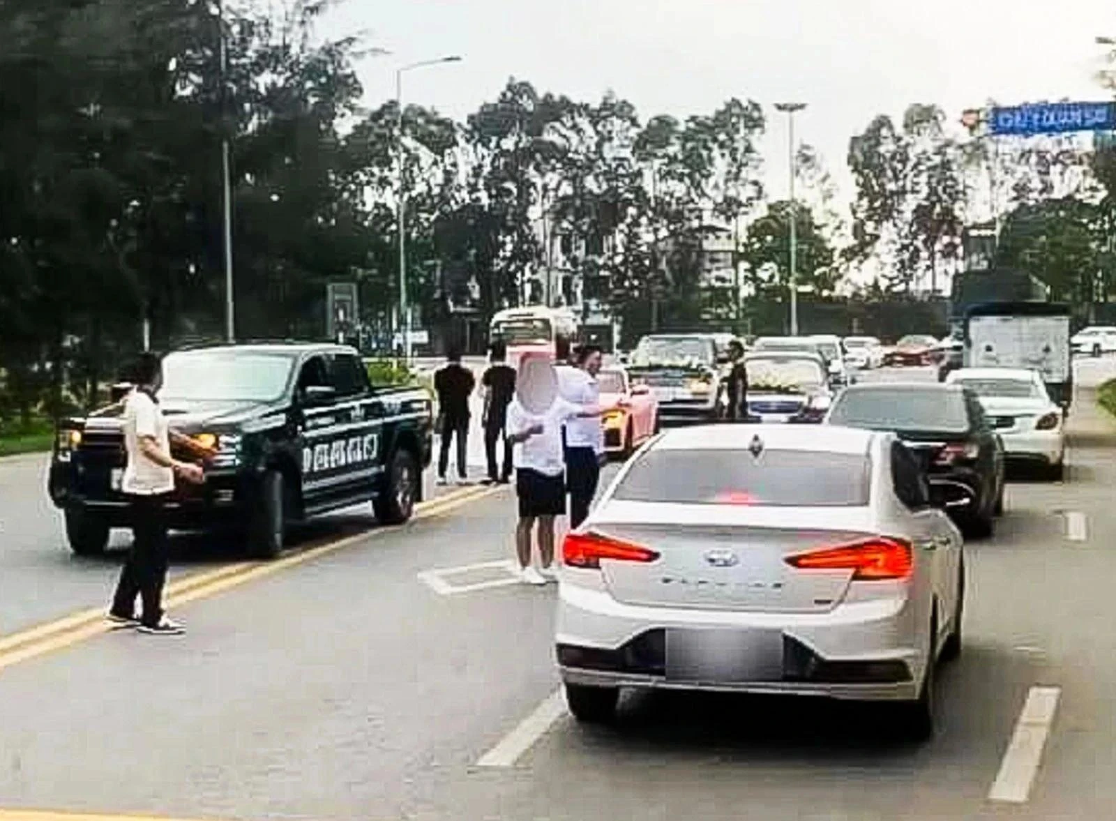 Đoàn xe rước dâu liên quan vụ án ở huyện Gia Lộc, Hải Dương.