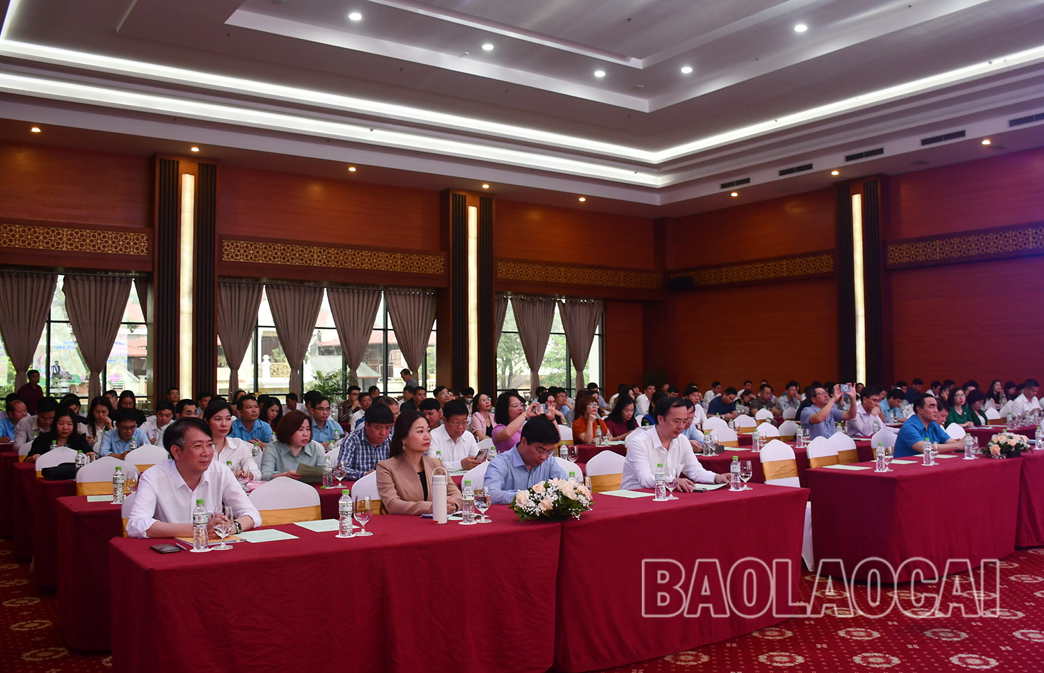 Các đại biểu dự hội nghị. td 3.jpg