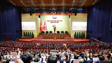 Thông qua Nghị quyết Đại hội đại biểu toàn quốc lần thứ XIV của Đảng