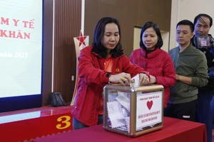 Phát động “Chiến dịch 72 giờ chung tay ủng hộ thẻ BHYT cho học sinh có hoàn cảnh khó khăn”