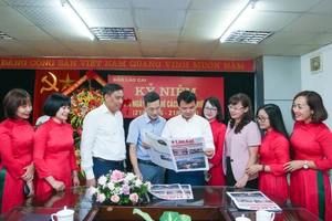 Thư của đồng chí Đặng Xuân Phong, Ủy viên Ban Chấp hành Trung ương Đảng, Bí thư Tỉnh ủy, Trưởng Đoàn đại biểu Quốc hội tỉnh gửi cán bộ, phóng viên, biên tập viên và người lao động Báo Lào Cai nhân dịp kỷ niệm 60 năm Báo Lào Cai ra số đầu (10/4/1963 - 10/4/2023)