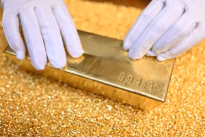 Đâu là lý do thực sự khiến giá vàng liên tiếp lập kỷ lục?