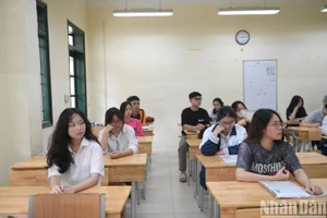 Hơn 1 triệu thí sinh chính thức bước vào kỳ thi tốt nghiệp THPT