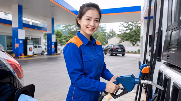 Giá xăng dầu hôm nay 4/8/2026: WTI và Brent cùng giảm