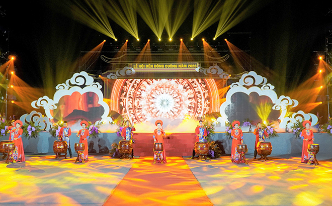 Lễ công bố Quyết định ghi danh Lễ hội Đền Đông Cuông vào Danh mục Di sản Văn hóa phi vật thể quốc gia và Khai mạc Lễ hội Đền Đông Cuông năm 2023 ảnh 14 Lễ công bố Quyết định ghi danh Lễ hội Đền Đông Cuông vào Danh mục Di sản Văn hóa phi vật thể quốc gia và Khai mạc Lễ hội Đền Đông Cuông năm 2023 ảnh 14