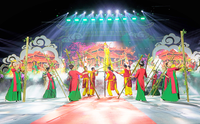 Lễ công bố Quyết định ghi danh Lễ hội Đền Đông Cuông vào Danh mục Di sản Văn hóa phi vật thể quốc gia và Khai mạc Lễ hội Đền Đông Cuông năm 2023 ảnh 15 Lễ công bố Quyết định ghi danh Lễ hội Đền Đông Cuông vào Danh mục Di sản Văn hóa phi vật thể quốc gia và Khai mạc Lễ hội Đền Đông Cuông năm 2023 ảnh 15