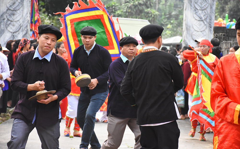 Lục Yên giữ gìn văn hóa dân tộc qua các lễ hội mùa xuân ảnh 2