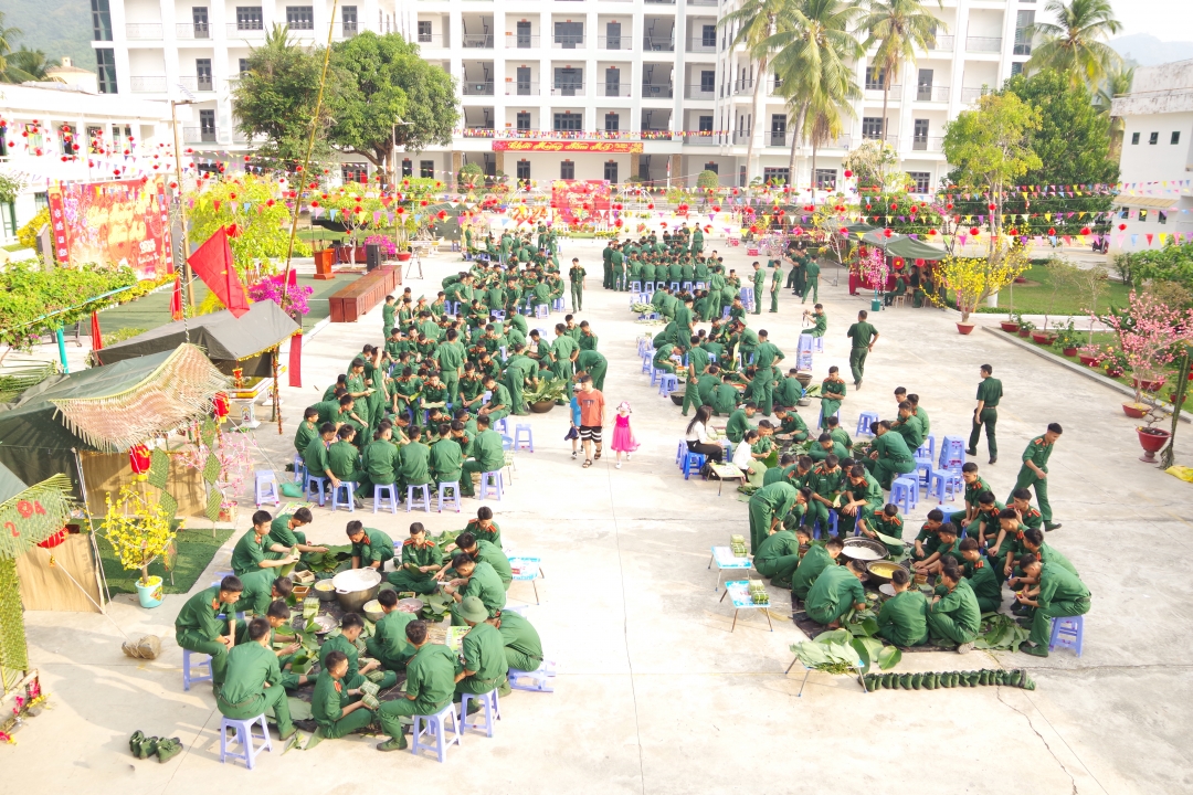 Sôi nổi hoạt động đón Tết ở các đơn vị quân đội, kiểm ngư ảnh 3 Sôi nổi hoạt động đón Tết ở các đơn vị quân đội, kiểm ngư ảnh 3