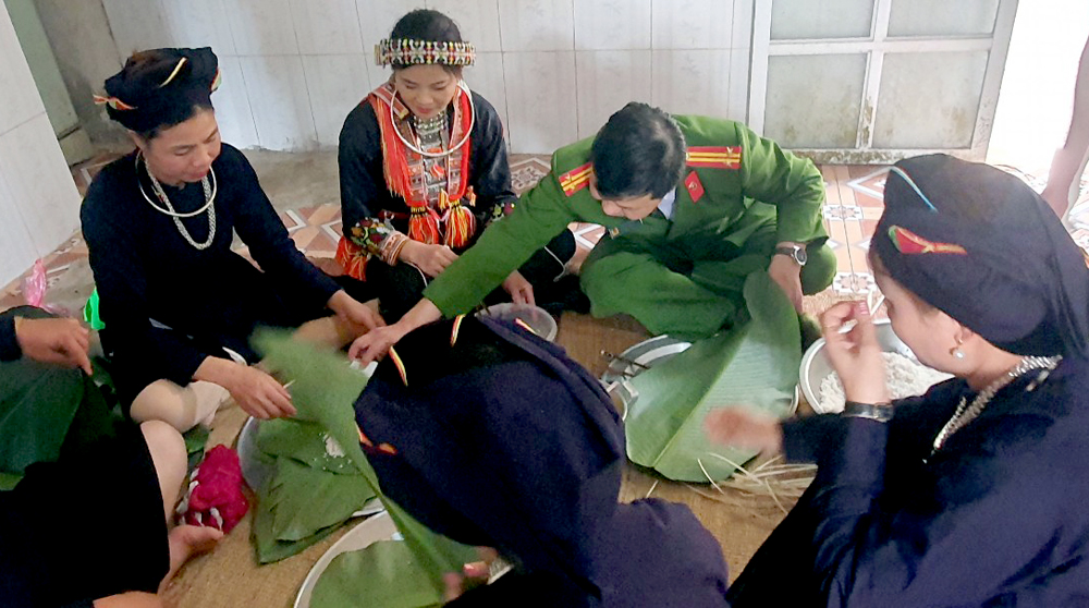 Công an Lục Yên chủ động bảo đảm an ninh trật tự dịp Tết Nguyên đán Giáp Thìn ảnh 1 Công an Lục Yên chủ động bảo đảm an ninh trật tự dịp Tết Nguyên đán Giáp Thìn ảnh 1