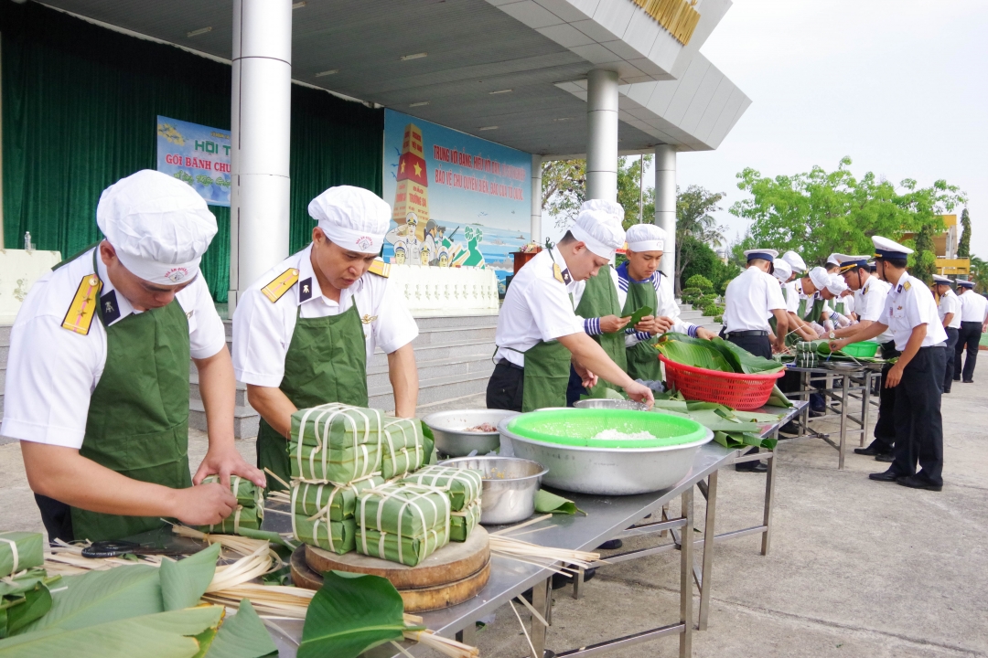 Sôi nổi hoạt động đón Tết ở các đơn vị quân đội, kiểm ngư ảnh 11 Sôi nổi hoạt động đón Tết ở các đơn vị quân đội, kiểm ngư ảnh 11