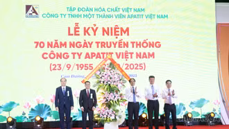 Công ty TNHH Một thành viên Apatit Việt Nam kỷ niệm 70 năm Ngày truyền thống