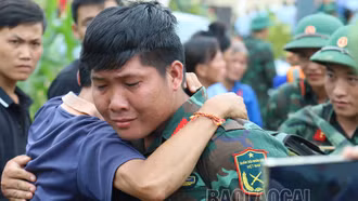 [Ảnh] Bộ đội Cụ Hồ trong trái tim người dân Làng Nủ