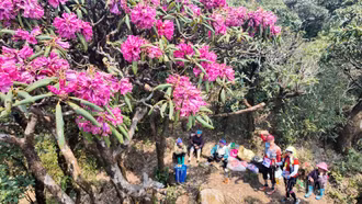 Ấn tượng Giải Leo núi “Chinh phục đỉnh Pu Ta Leng - Đại ngàn hoa Đỗ Quyên” xã Mường Hum lần thứ I