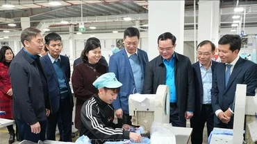 Thủ tướng chỉ đạo chăm lo, hỗ trợ nhân dân đón Tết Nguyên đán vui tươi, an toàn, tiết kiệm