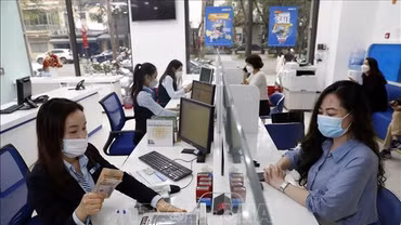 Lãi suất ngân hàng tiếp tục nhích tăng