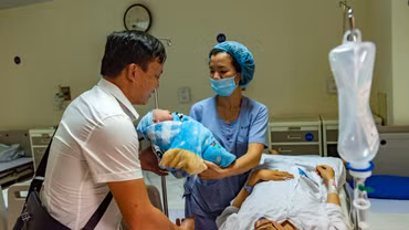 Đề xuất chi 1.800 tỷ đồng mỗi năm hỗ trợ người sinh đủ 2 con