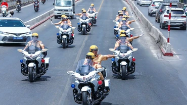 Phân luồng giao thông phục vụ chương trình nghệ thuật mừng Đại hội Đảng