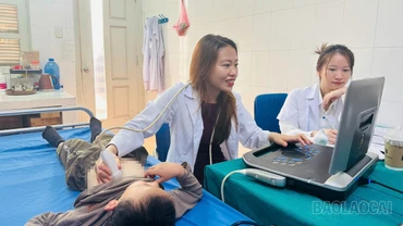 Hơn 300 trẻ em được khám sàng lọc tim bẩm sinh tại Bắc Hà