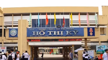 Thí sinh tại Cà Mau thừa nhận dùng điện thoại, sẽ bị hủy kết quả thi tốt nghiệp