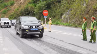 Lào Cai tăng cường bảo đảm an toàn giao thông tuyến đường đi Sa Pa trước kỳ nghỉ lễ