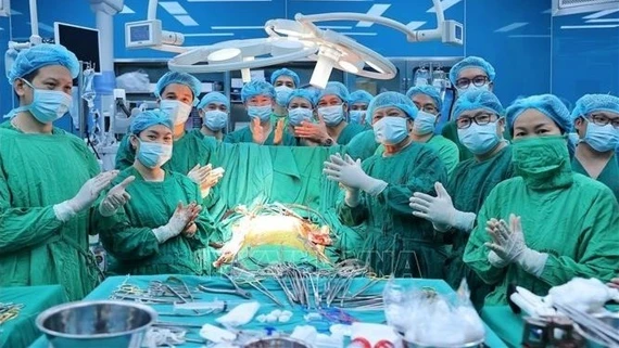 Giữ vững tinh thần trách nhiệm, tận tụy vì sức khỏe nhân dân