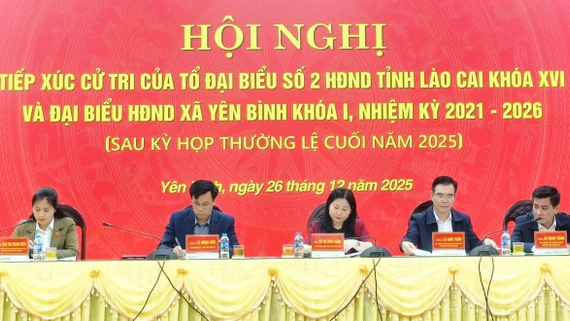 Tổ đại biểu số 2 HĐND tỉnh tiếp xúc cử tri Yên Bình