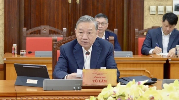 Tổng Bí thư: Tuyệt đối không để xảy ra tình trạng du Xuân kéo dài, lơ là nhiệm vụ