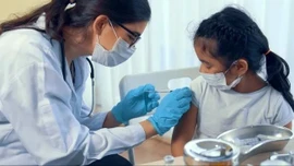 Australia thử nghiệm vaccine đầu tiên trên thế giới điều trị u não ác tính ở trẻ em