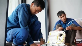 Ba nhà mạng lớn đồng loạt tăng giá cước internet cố định khi lắp đặt mới