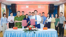 Ký kết phối hợp công tác tuyên truyền phổ biến, giáo dục và tư vấn pháp luật