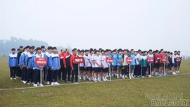 Khai mạc Giải Bóng đá khối THPT tỉnh Lào Cai năm 2025