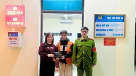 Học sinh nhặt được hơn 84 triệu đồng, chủ động giao nộp Công an để trả lại người đánh rơi