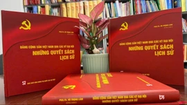 Ra mắt cuốn sách truyền cảm hứng về tinh thần đổi mới không ngừng nghỉ của Đảng