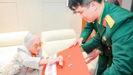 Nguyên Phó Chủ tịch nước Nguyễn Thị Bình bỏ phiếu: Cử tri đặc biệt gắn bó với Quốc hội từ khóa I