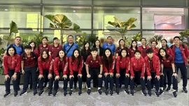 Đội tuyển nữ Việt Nam về nước sau SEA Games 33, khép lại hành trình nhiều cảm xúc