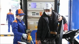 Giá xăng, dầu đồng loạt tăng mạnh từ 15h hôm nay 5/3